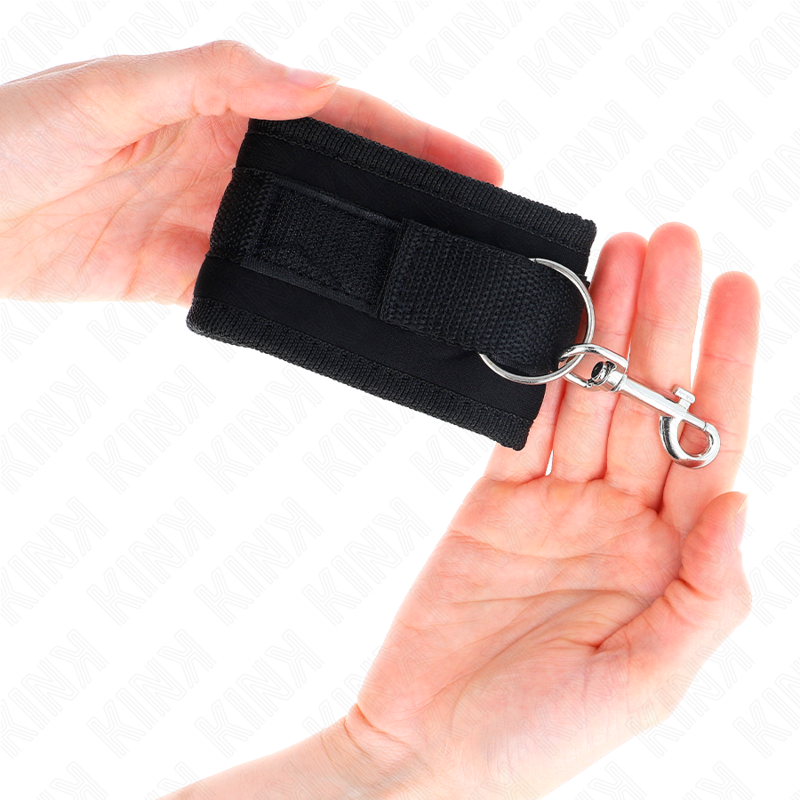 KINK - NYLON BIND HOOK&LOOP WRIST RESTRIINTS MODELLO NERO 2 REGOLABILE 18-35 CM X 6 CM