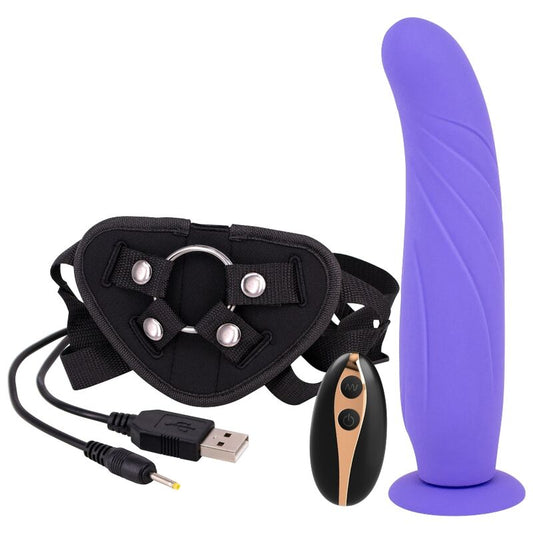 SEVEN CREATIONS - STRAP-ON-HARNESS MIT DILDO 24 CM