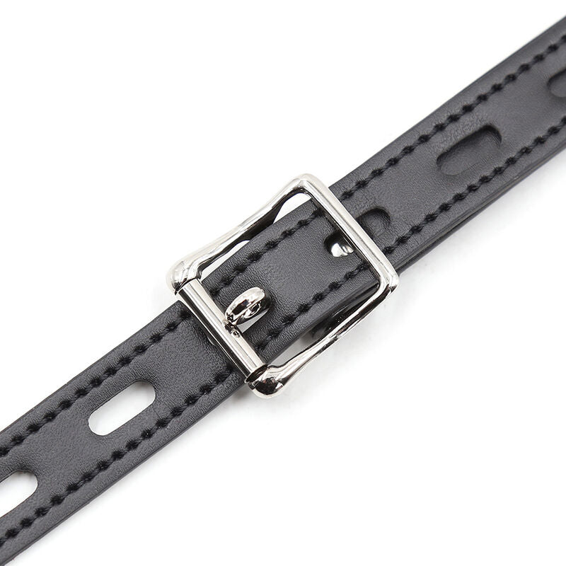 OHMAMA FETISCH - LEDERKNEBEL MIT METALLHAKEN