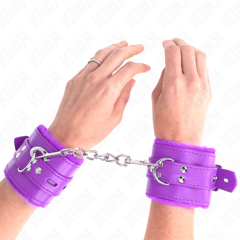 KINK - FUR LINED WRIST RESTRAINTS WITH SQUARE HOLES PURPLE AND PURPLE BELT ADJUSTABLE 17-29 CM X 6 CM